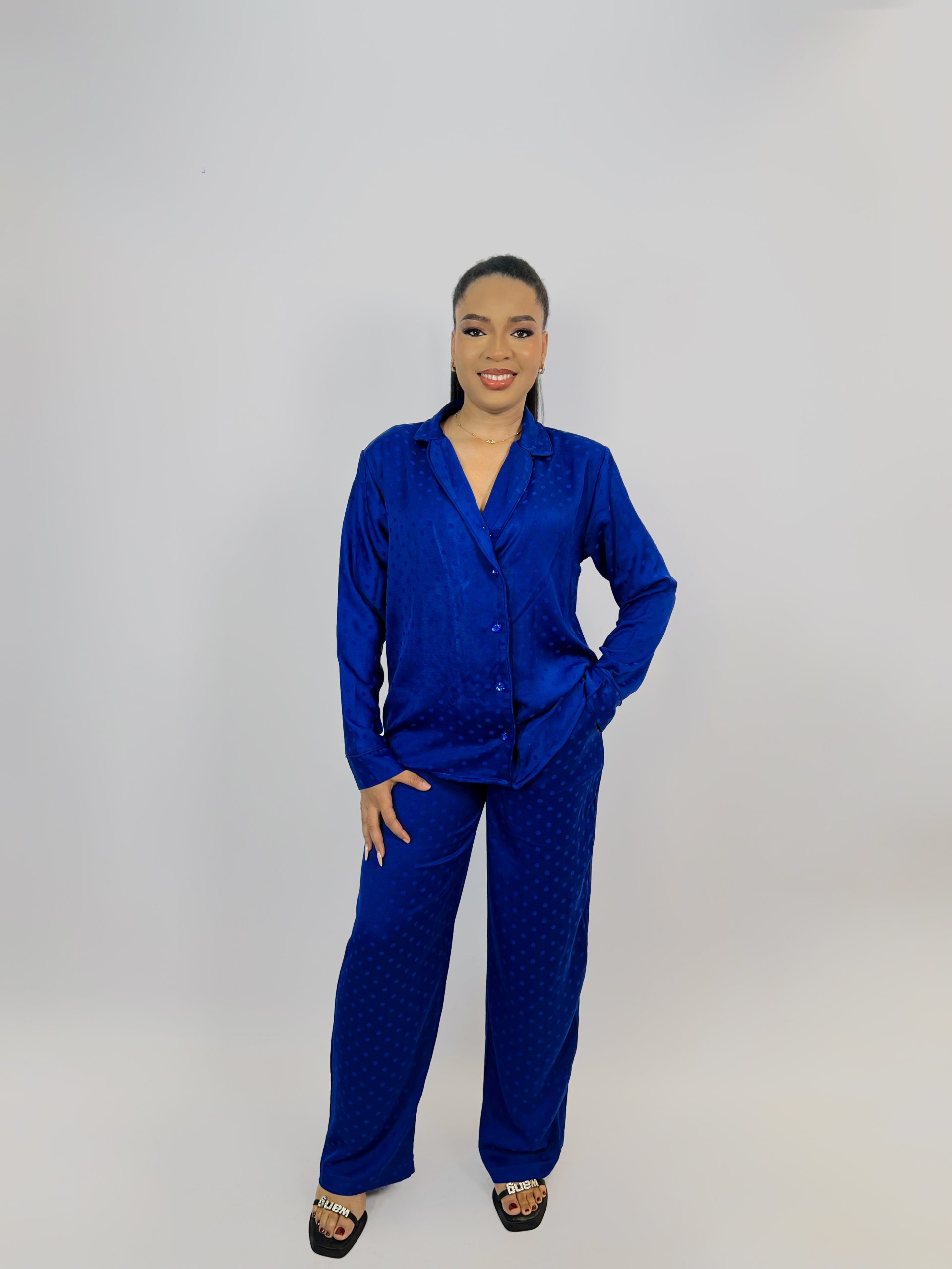 ARI TWO-PIECE - Image 2